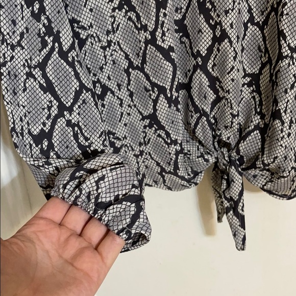 Top - Picture 3 of 7